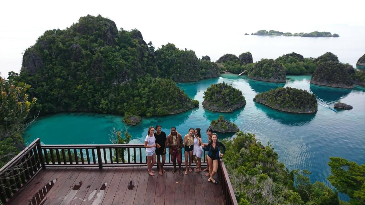 Mambetron Homestay Raja Ampat Pulau Mansuar Ngoại thất bức ảnh
